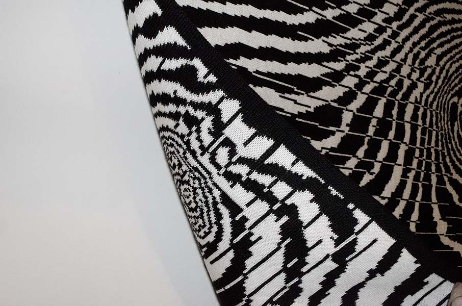 Woolscape detail black and white lambswool knit